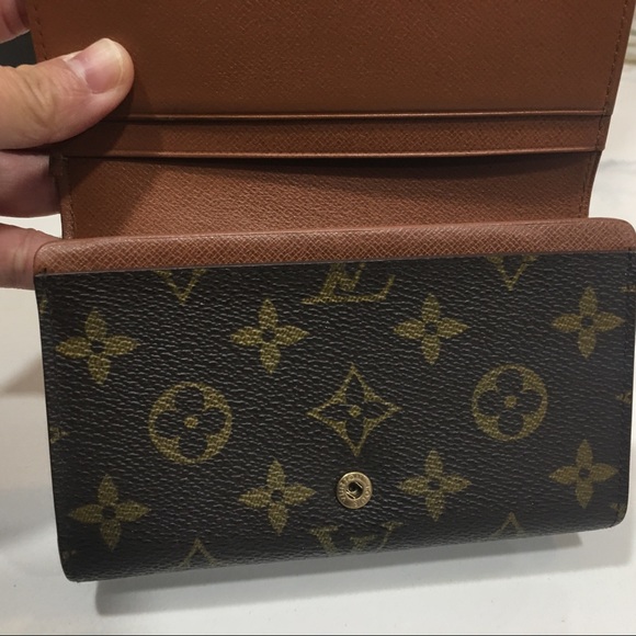 Authentic LV monogram Porte-Monnaie Tresor Wallet - Picture 13 of 17